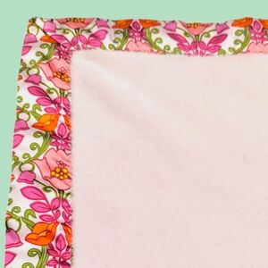 Vera Bradley Baby Blanket Plush White Floral Satin Trim Lilli Bell Soft Sleep